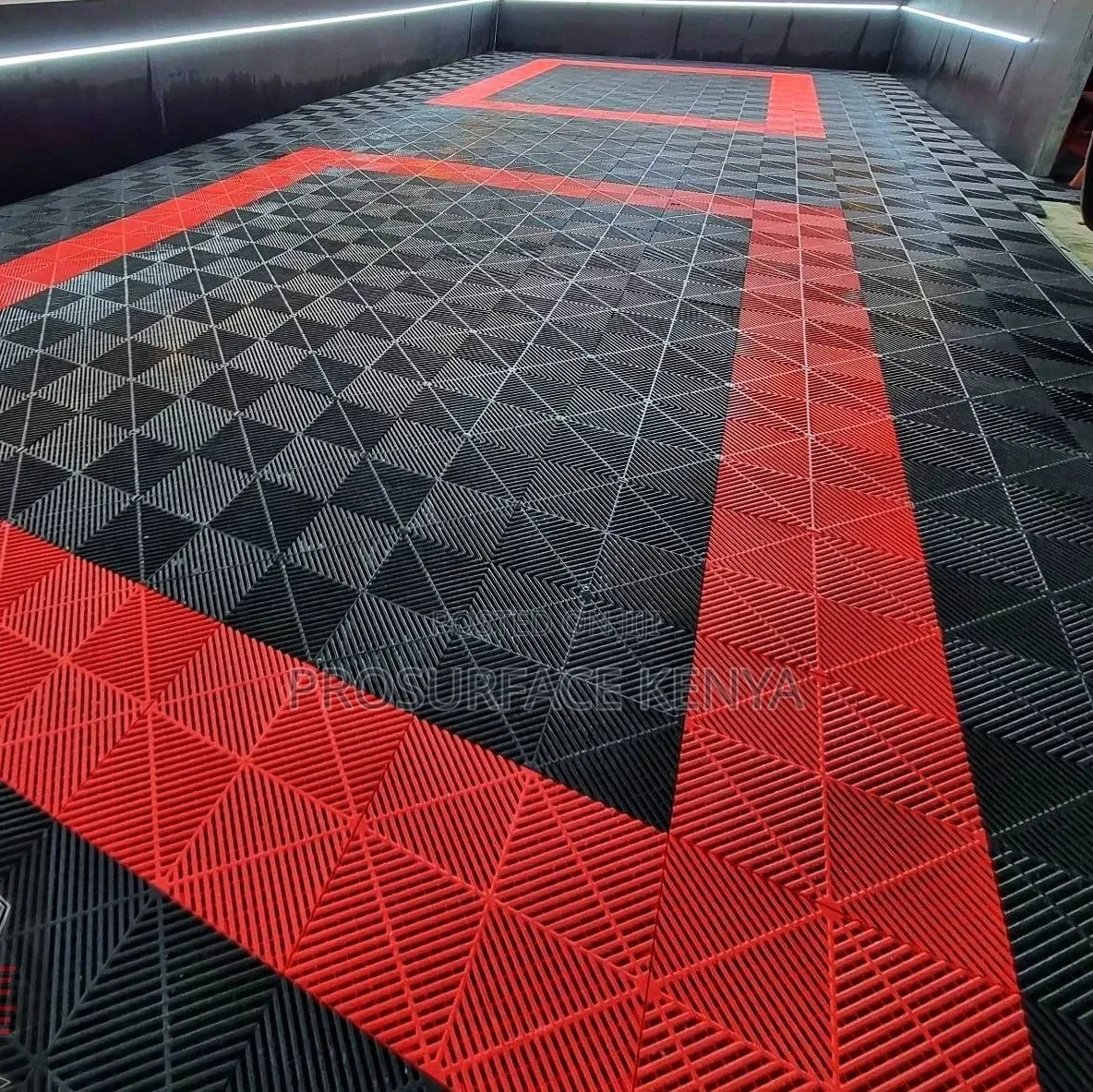 Modern Garage Floor Tiles 40×40 – Easy Install System