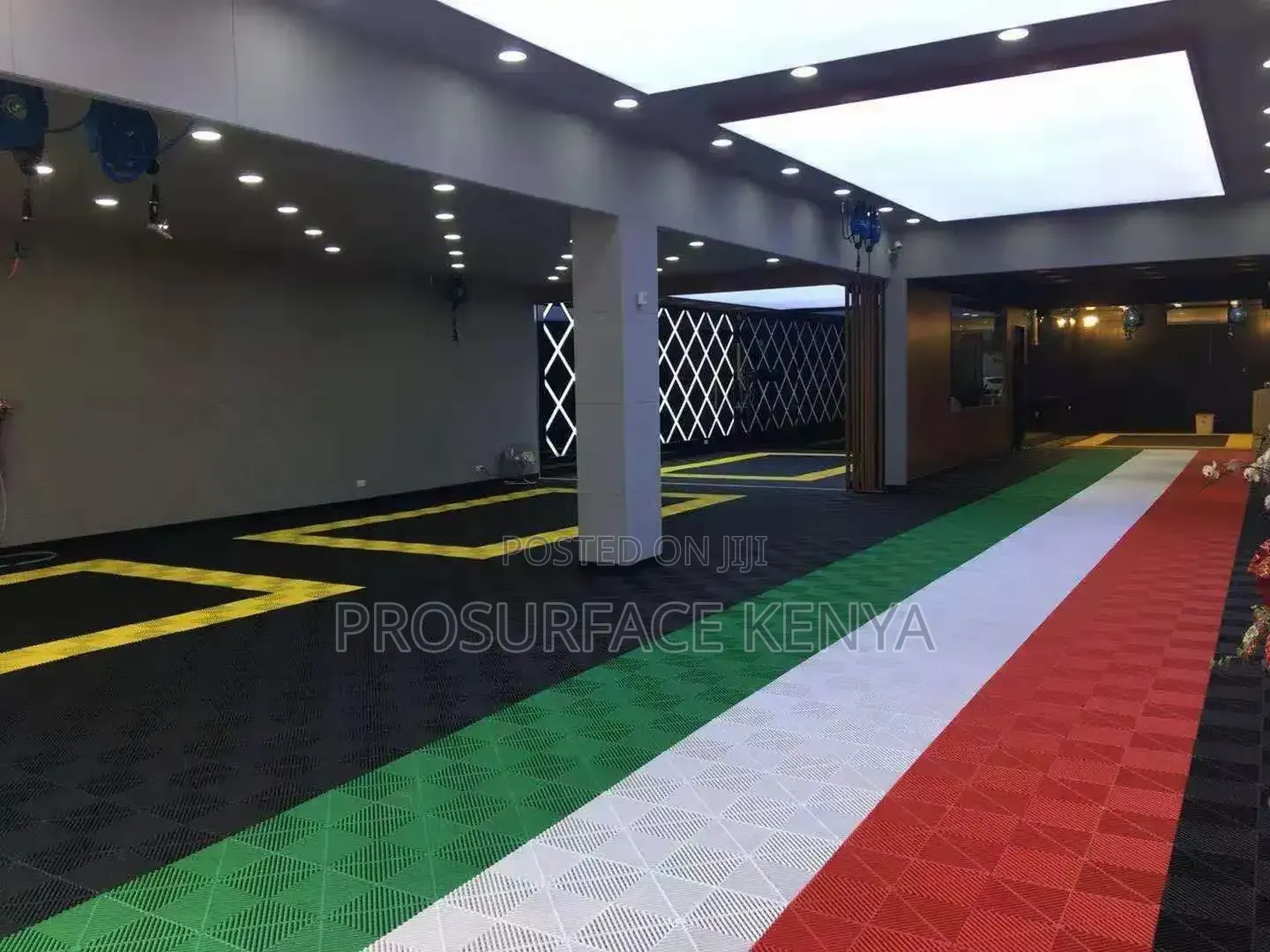 Best Garage Flooring Kenya – PVC Interlocking Tiles 40×40cm