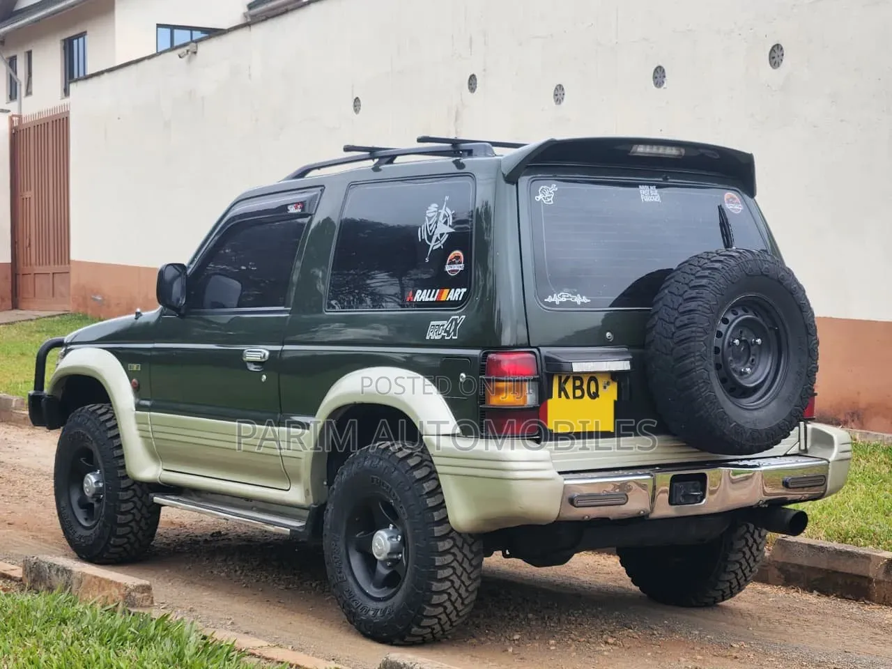 Mitsubishi Pajero 1996 Green