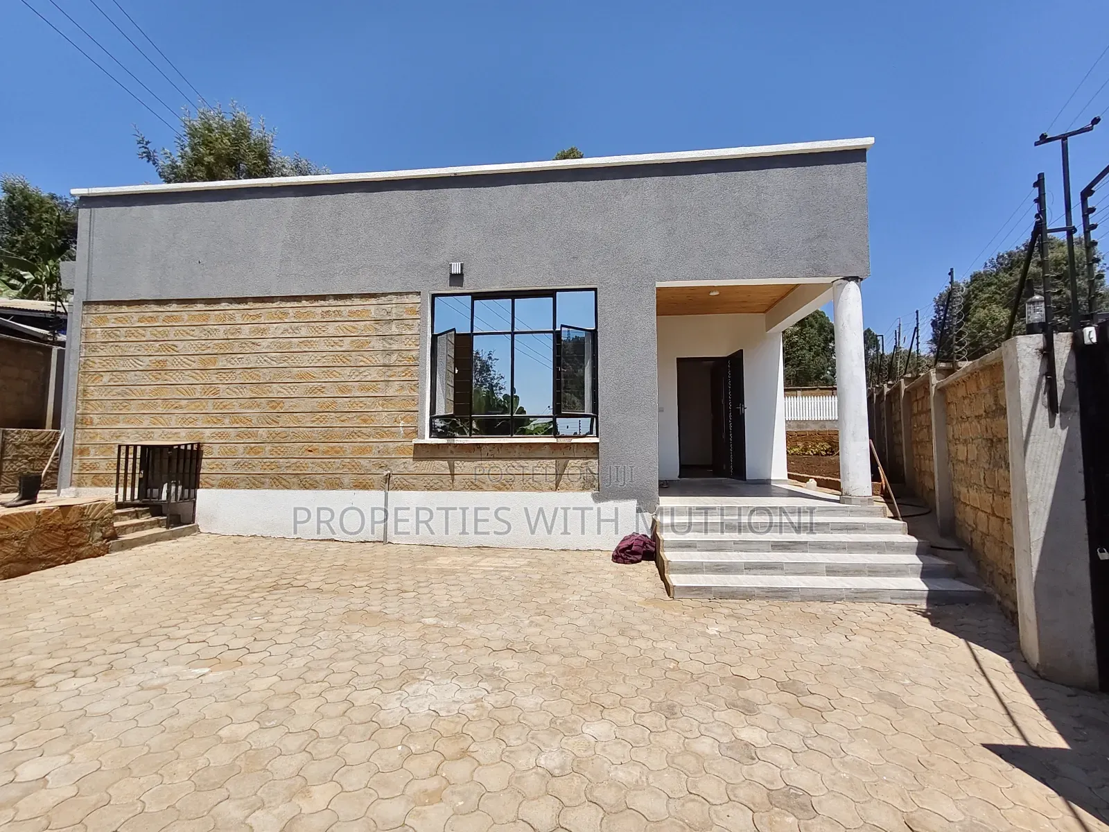 3bdrm Bungalow in Matasia for sale
