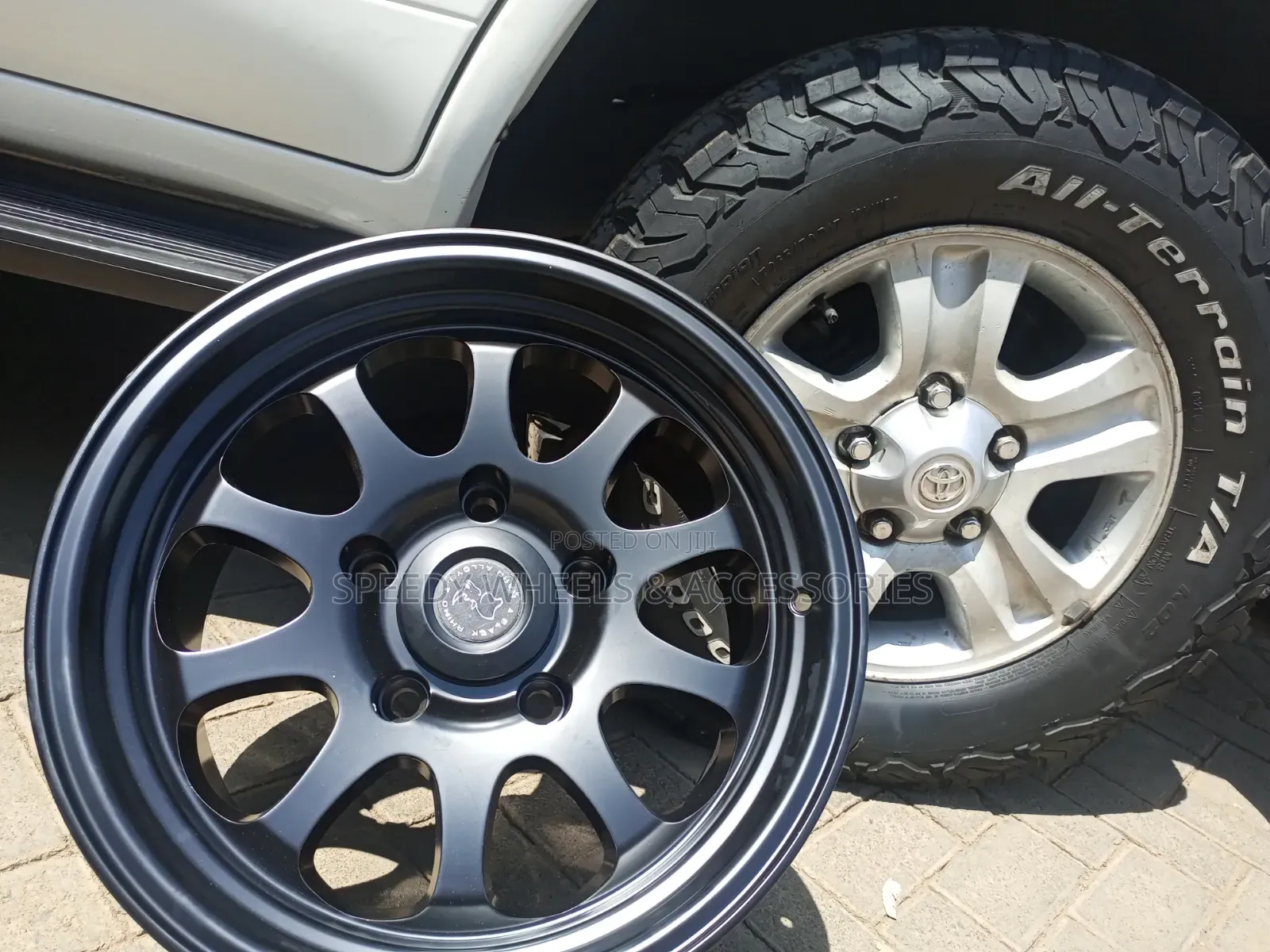White Landcruiser 100 Series Rims 17