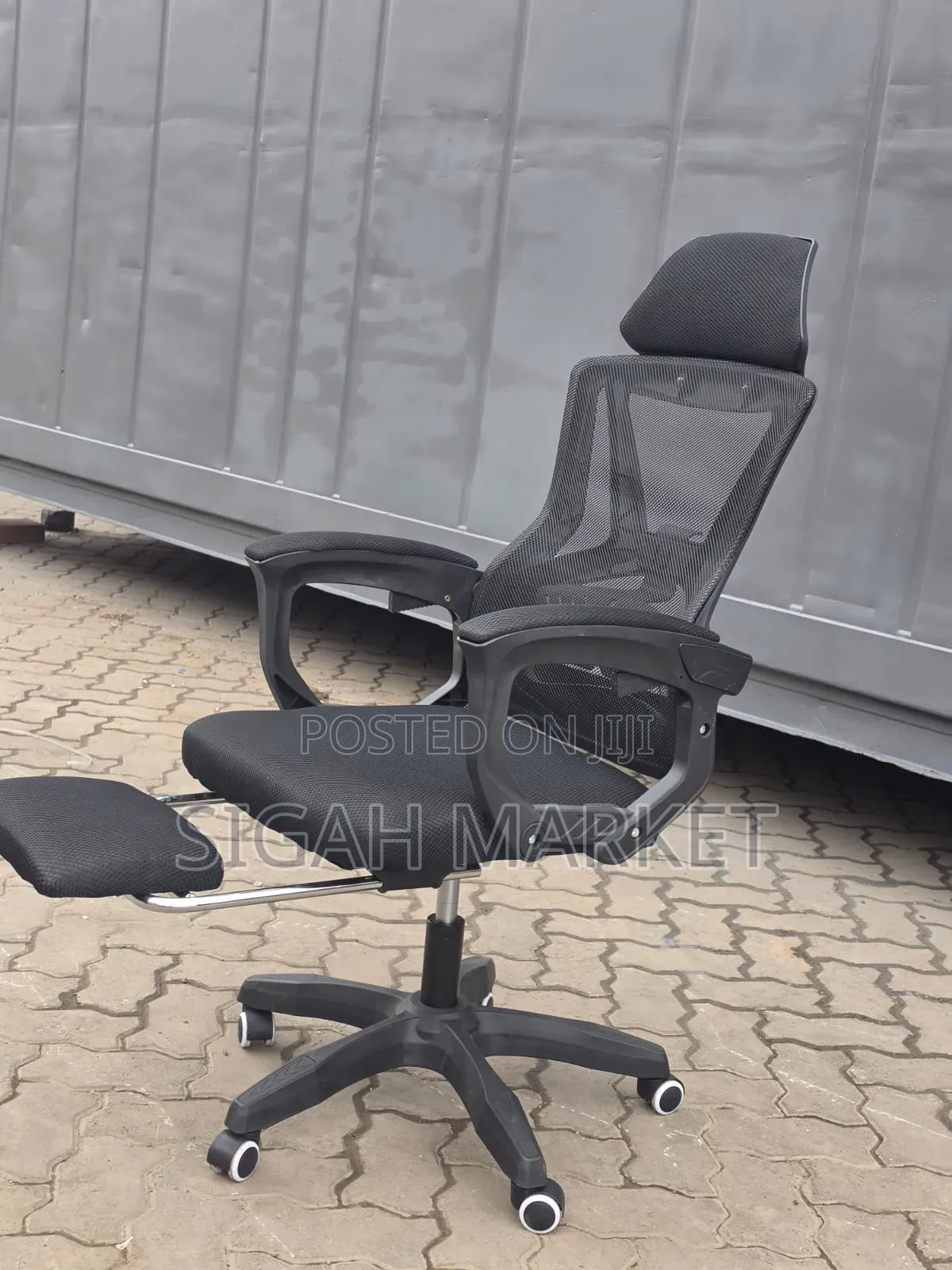 Office Chair With Footrest Available