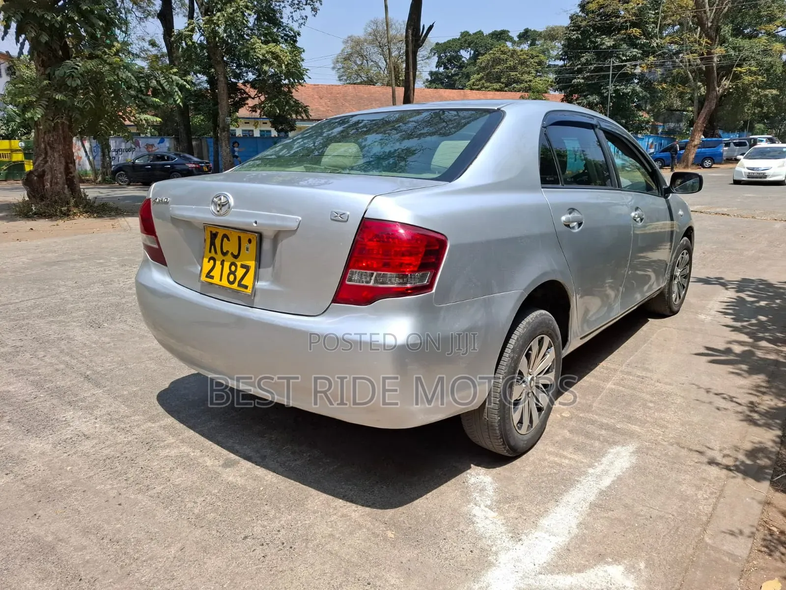 Toyota Axio 2009 Silver