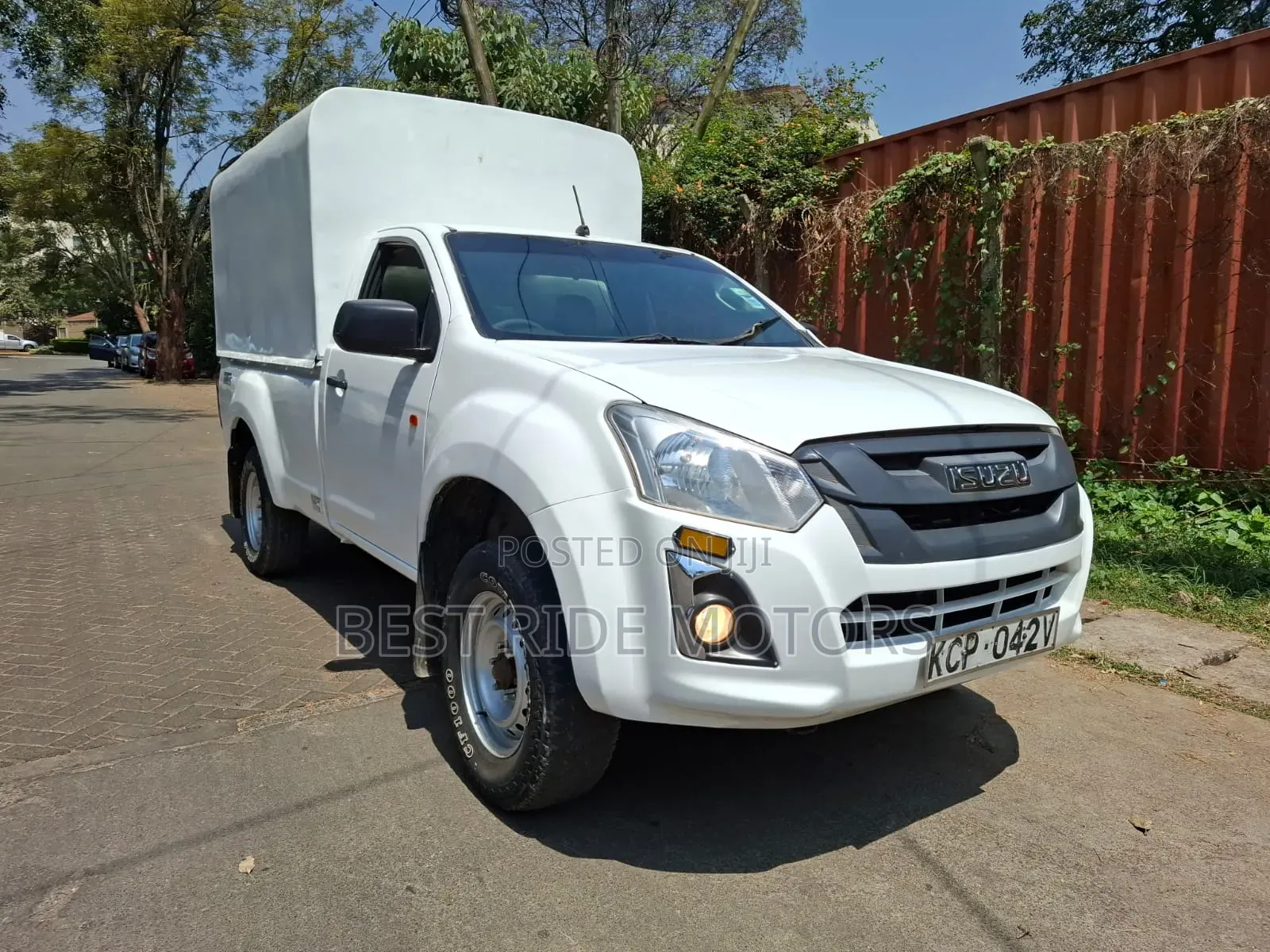 Isuzu D-MAX 2017 White