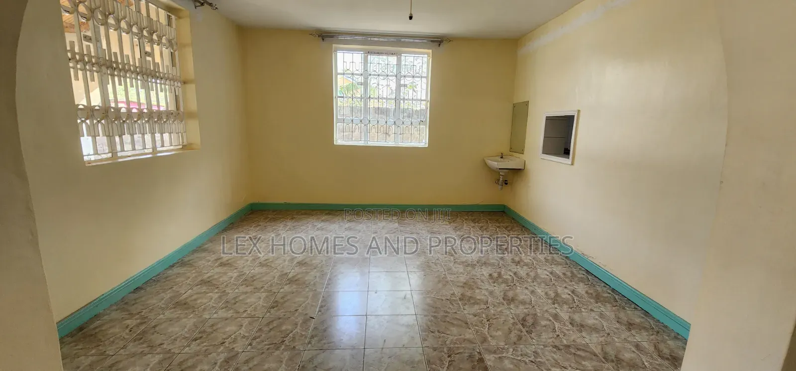 5bdrm Maisonette in NkaiMurunya for rent