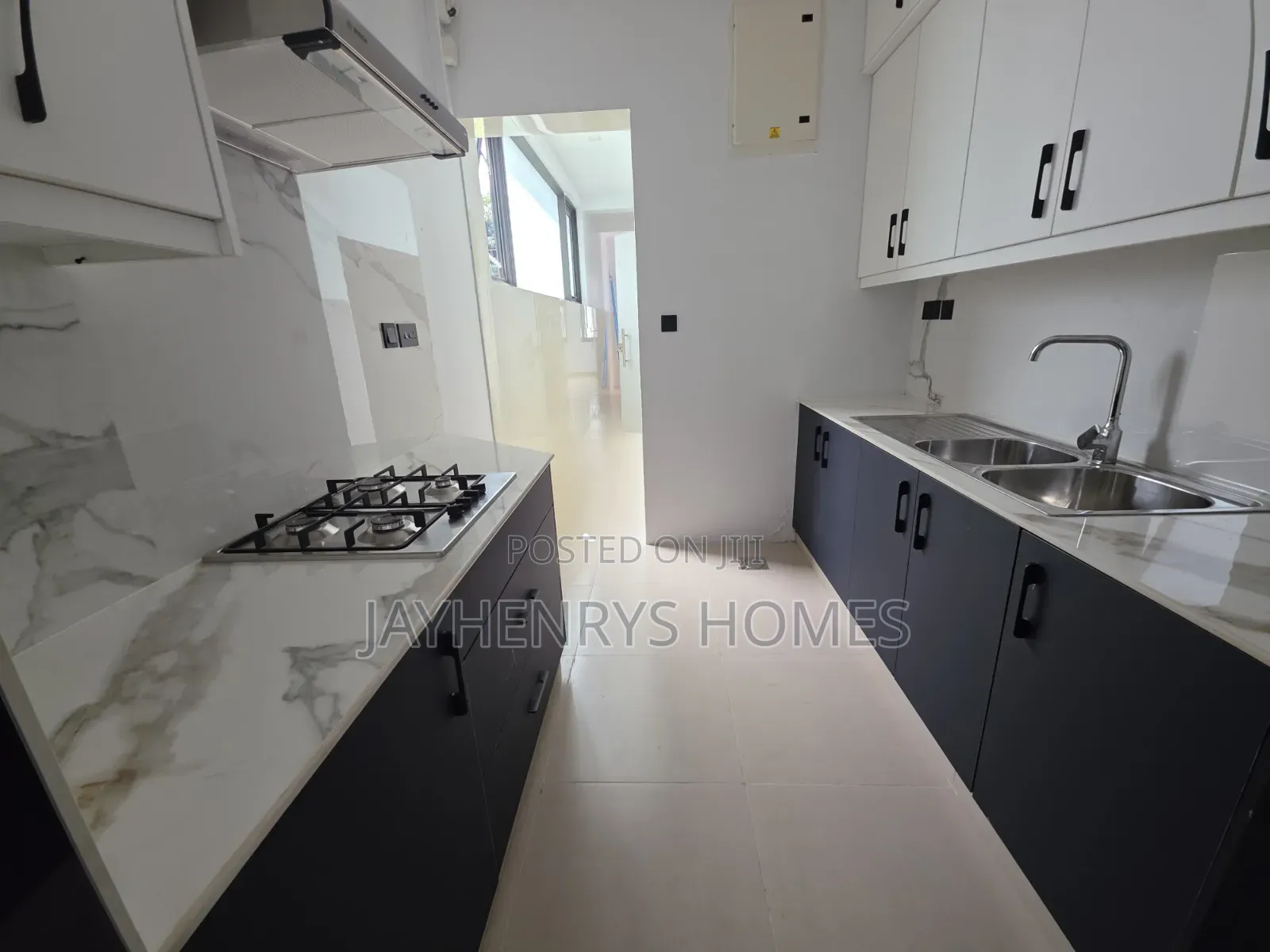 6bdrm House in Muthangari for sale