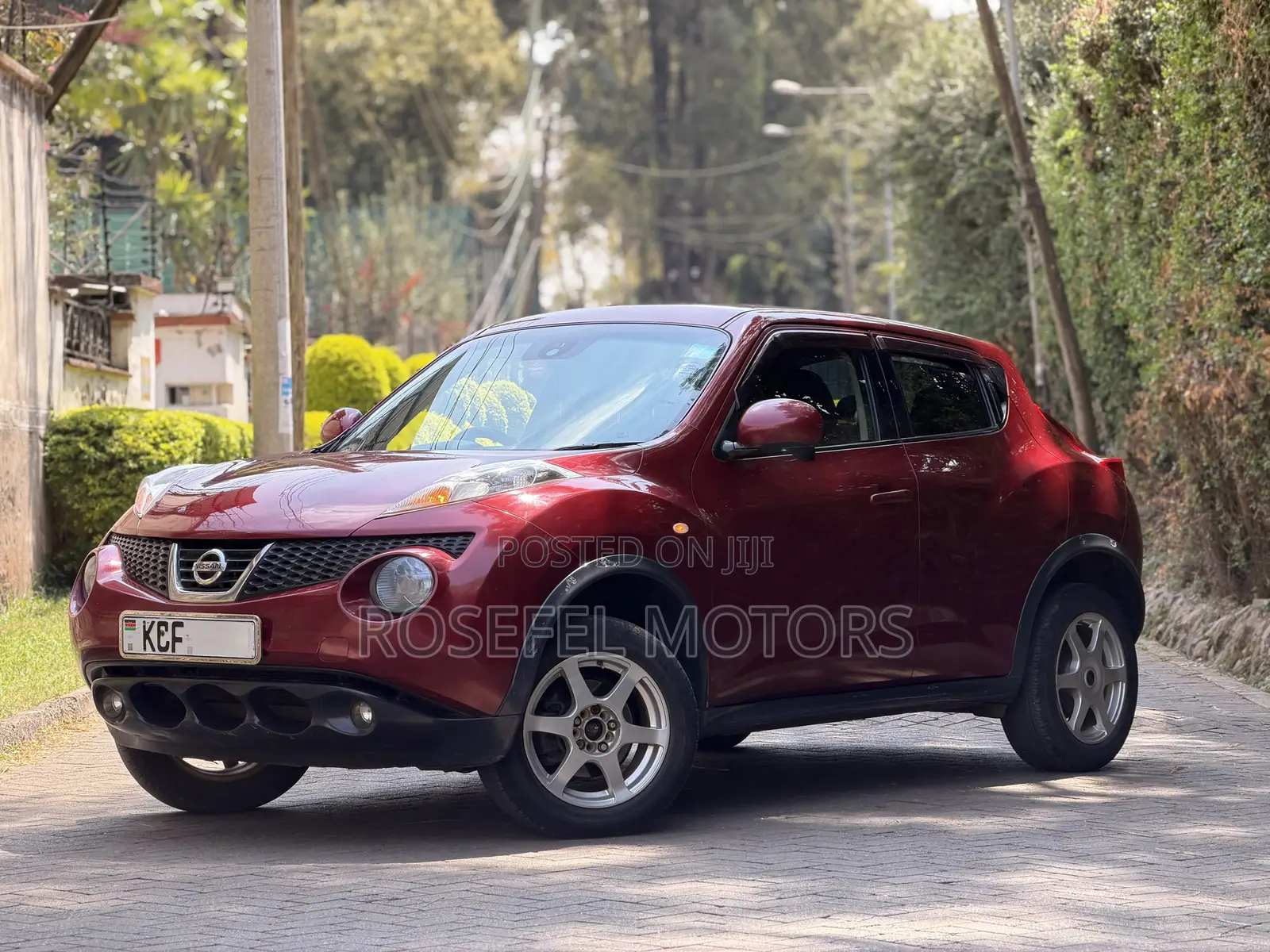 Nissan Juke 2011 Red
