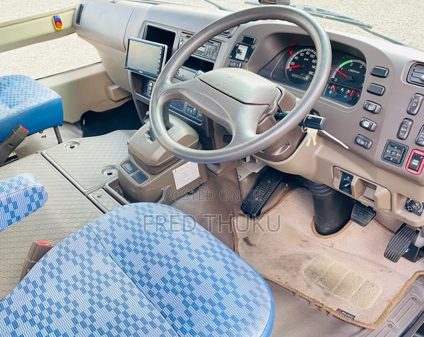 Mitsubishi Fuso Rosa 2019 White