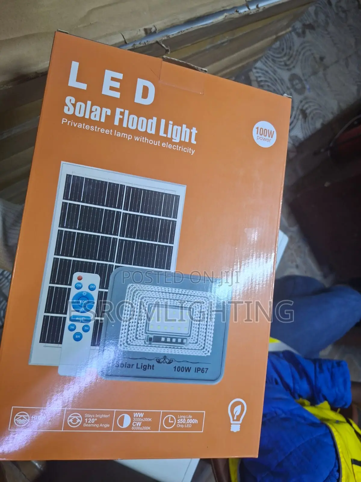 100W Solar LED Flood Light IP67 With Solar Panel Remote Control
