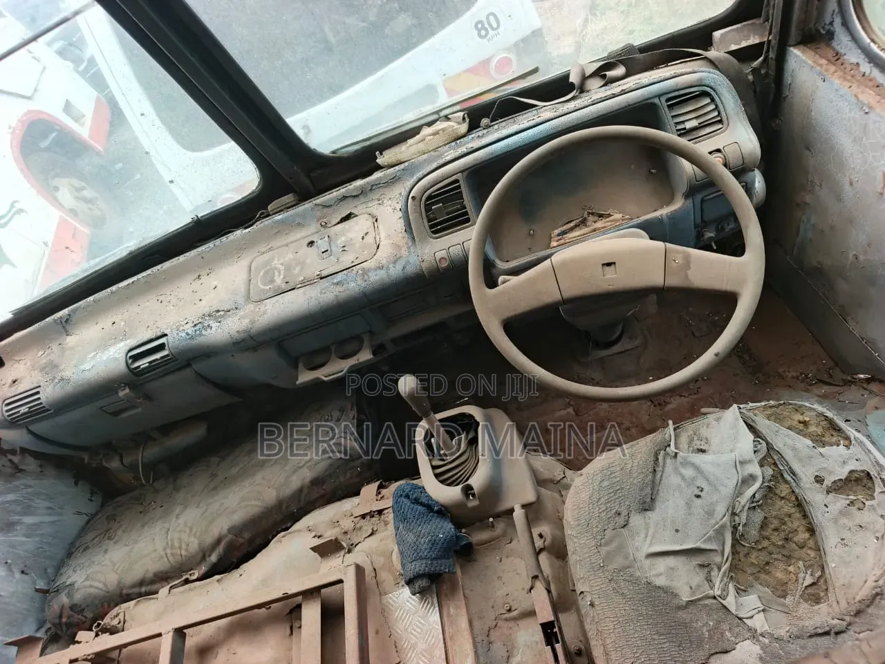 Isuzu NQR 2011 Black