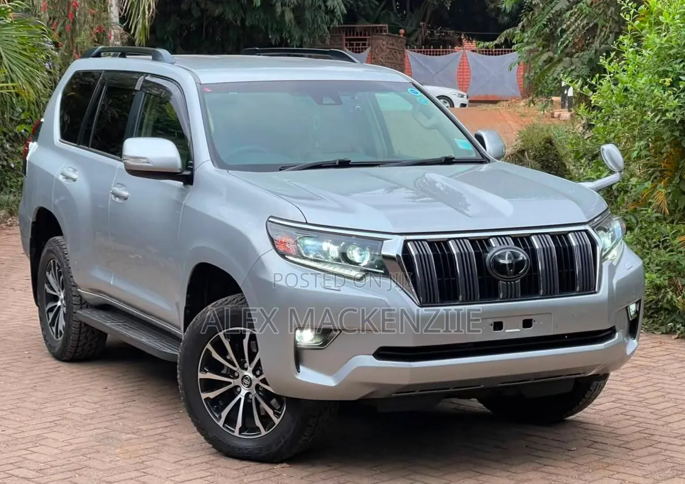 Toyota Land Cruiser Prado 2019 Silver