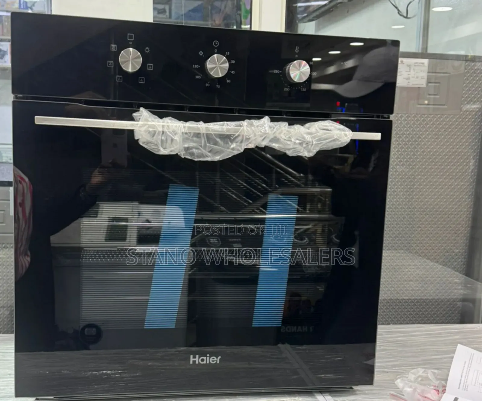 Inbuilt 67l Oven