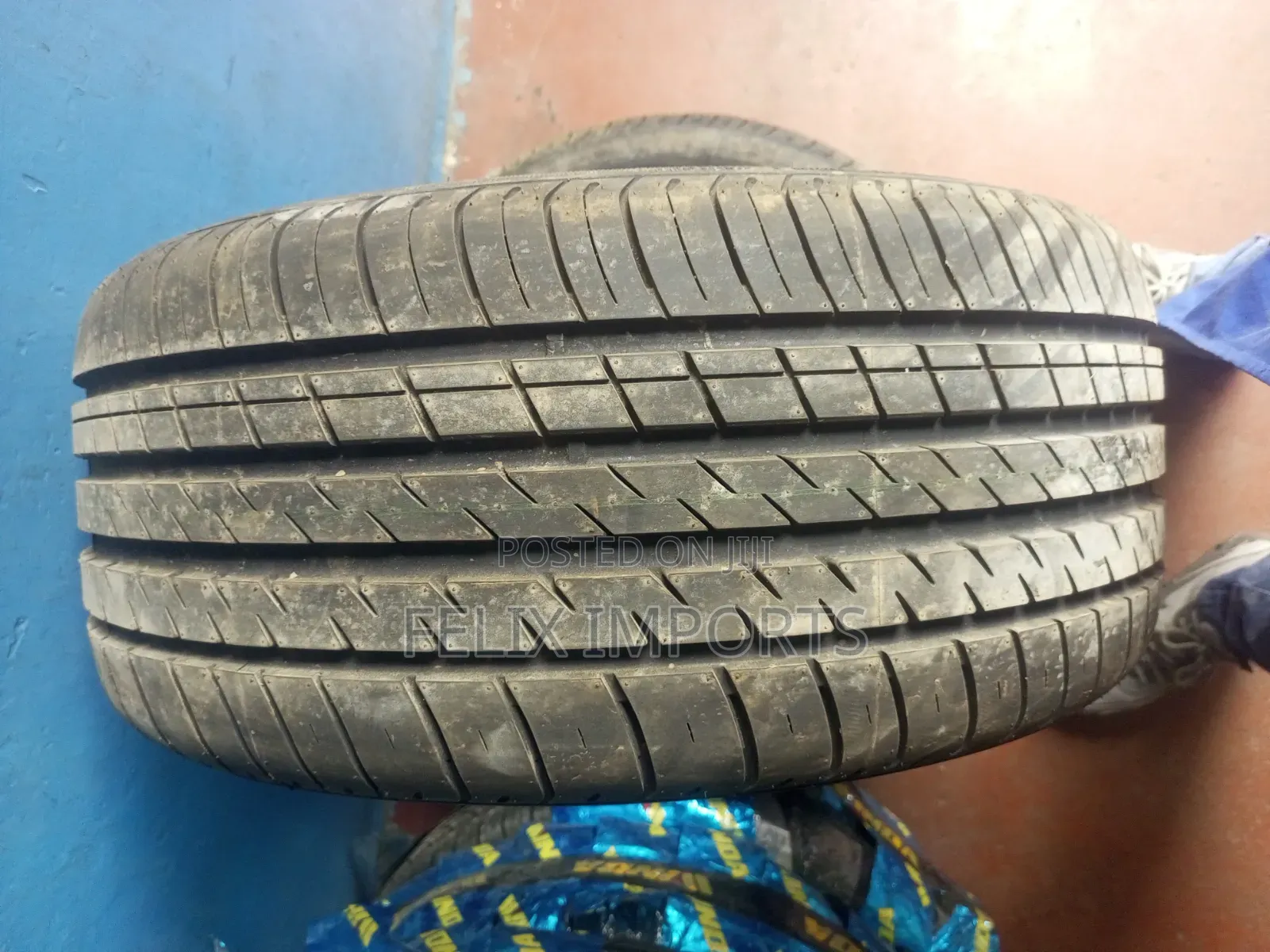 235/45r17 Boto Tyres