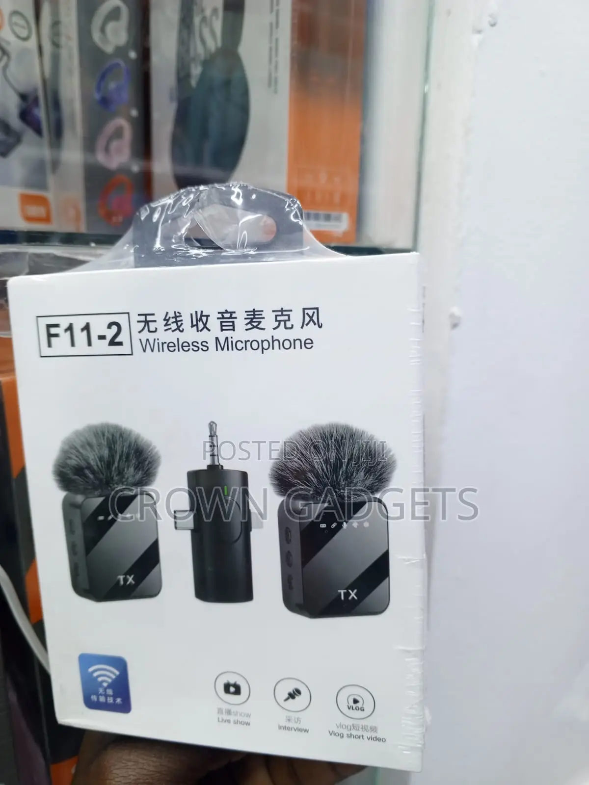 F11-2 Dual Wireless Lavalier Mic for iPhone Android Camera