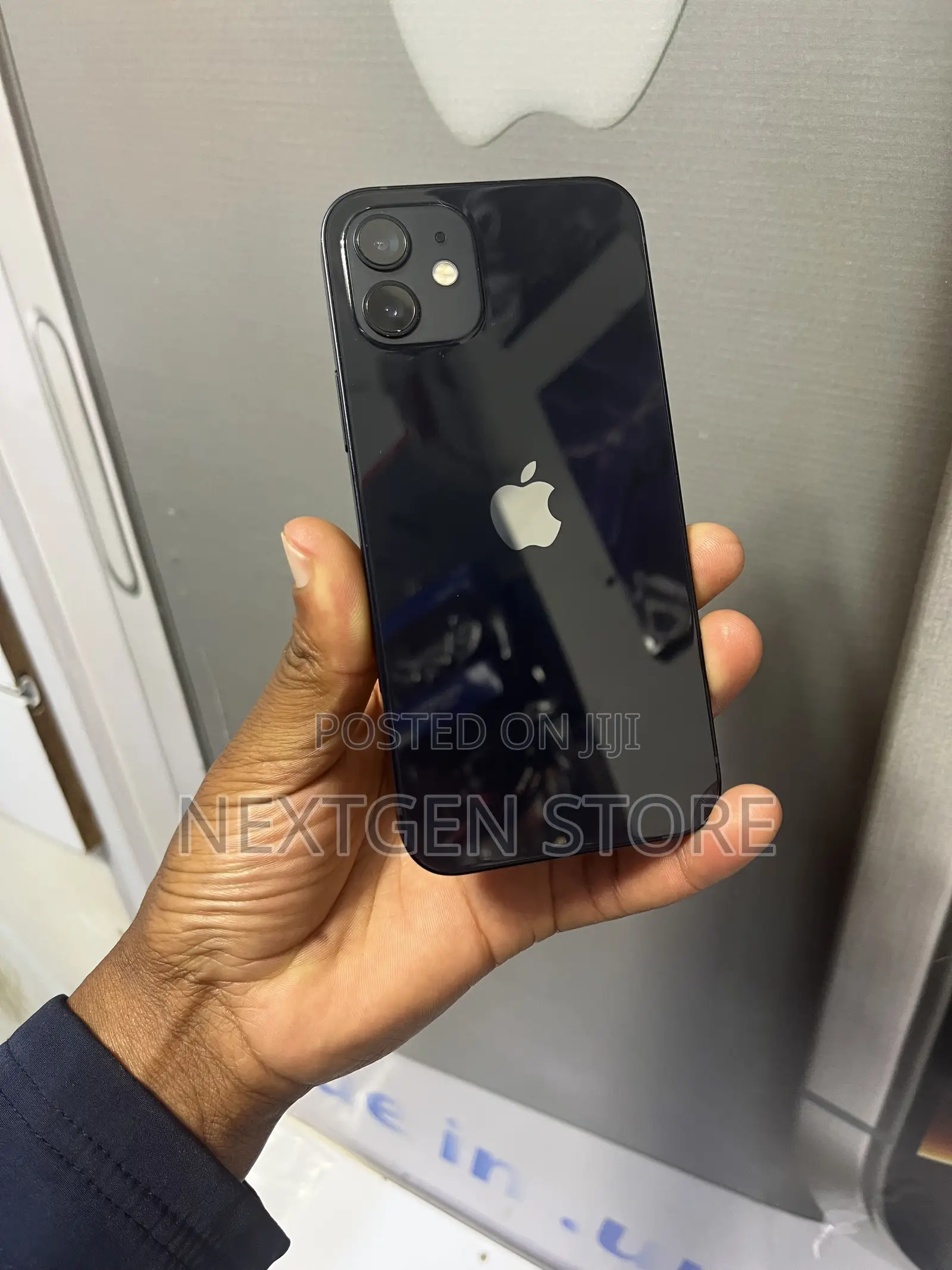 Apple iPhone 12 64 GB Black