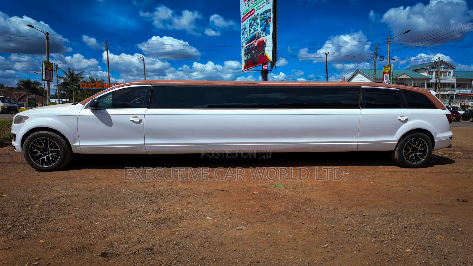 Audi Q7 Limousine for Hire