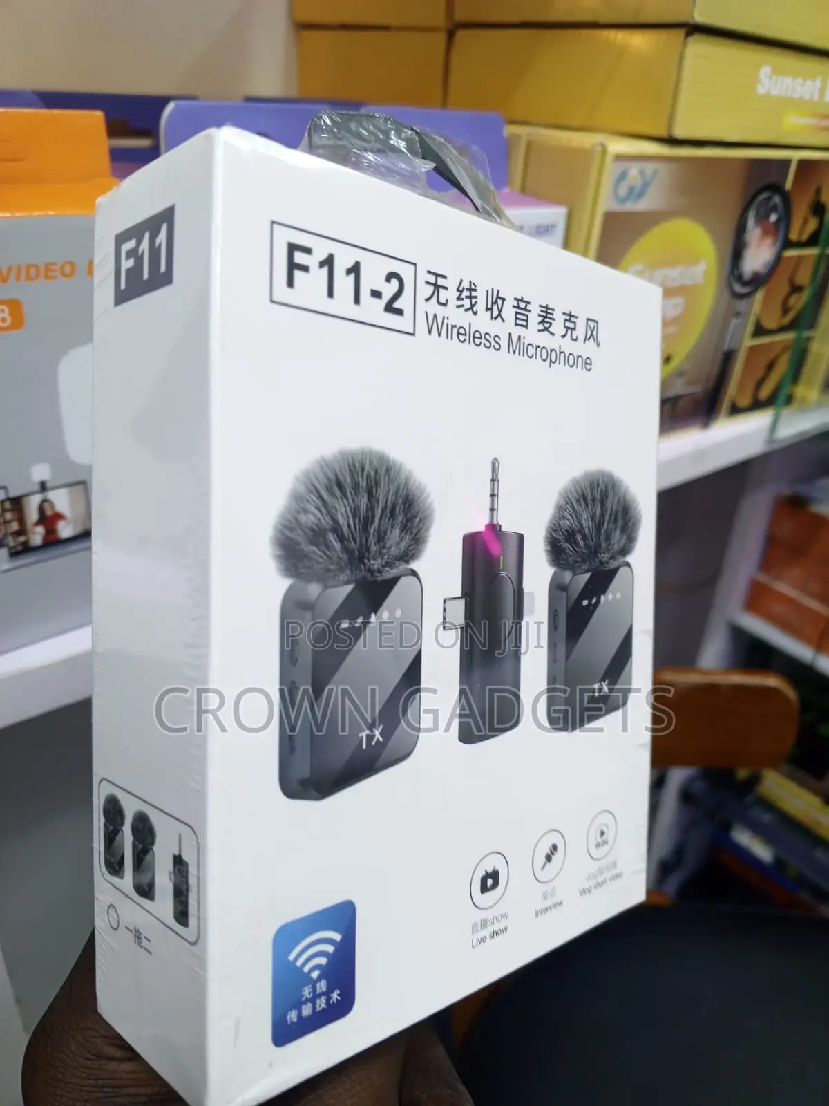 F11-2 3-in-1 Wireless Mic With Noise Reduction Technology