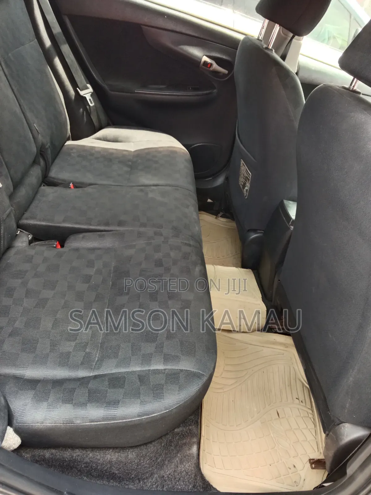 Toyota Corolla Fielder 2010 Silver
