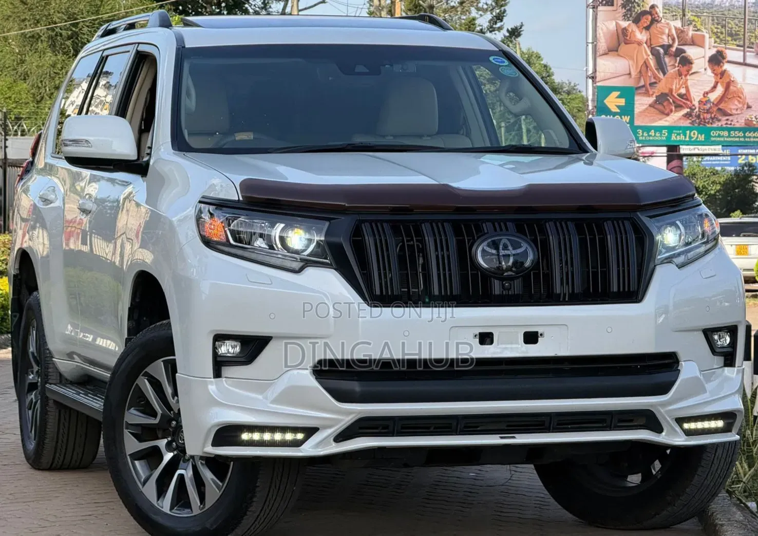 Toyota Land Cruiser Prado 2022 White