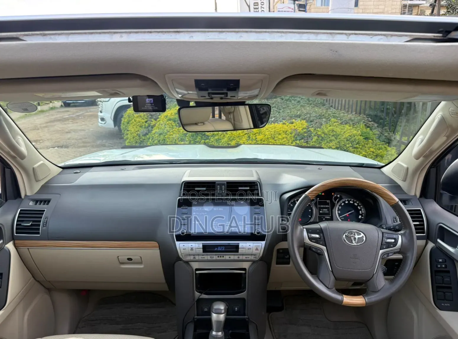 Toyota Land Cruiser Prado 2022 White