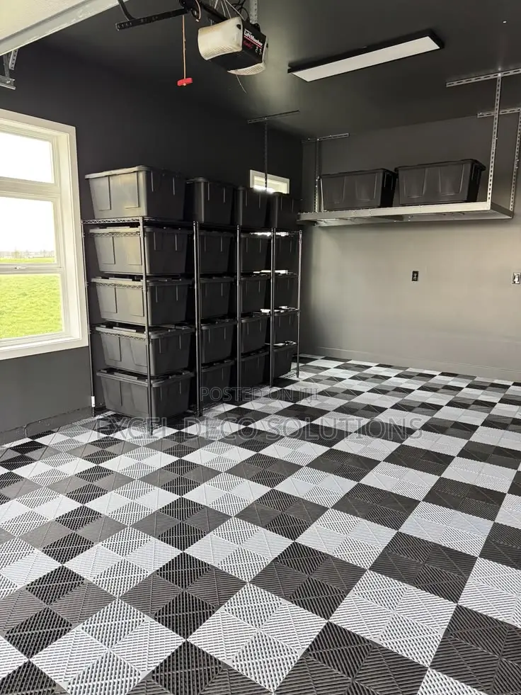 Modular Garage Flooring | 18mm PVC Tiles 40x40cm