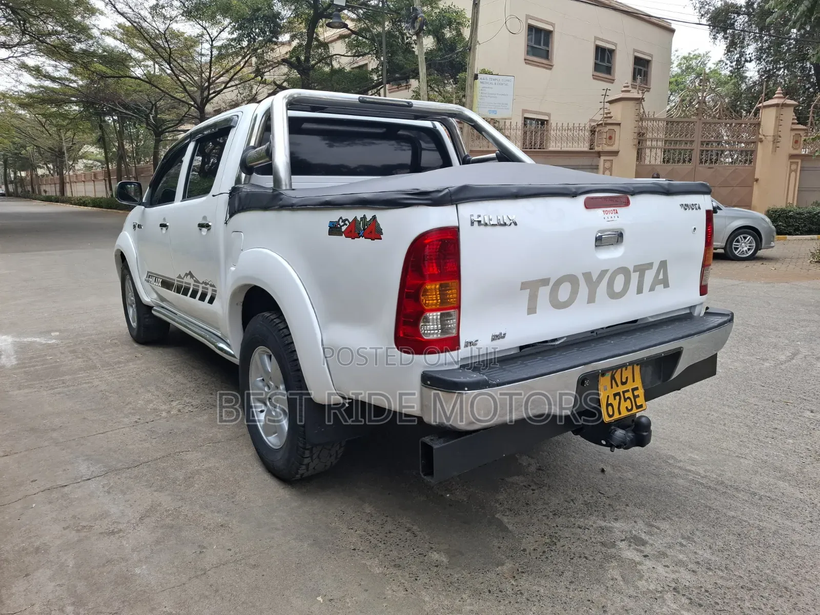Toyota Hilux 3.0 D-4D 4x4 2013 White