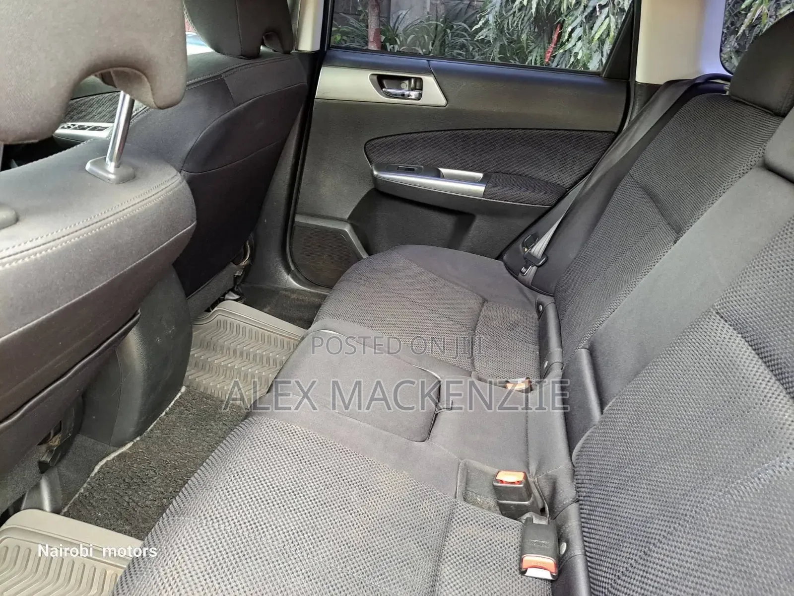 Subaru Forester 2010 Silver
