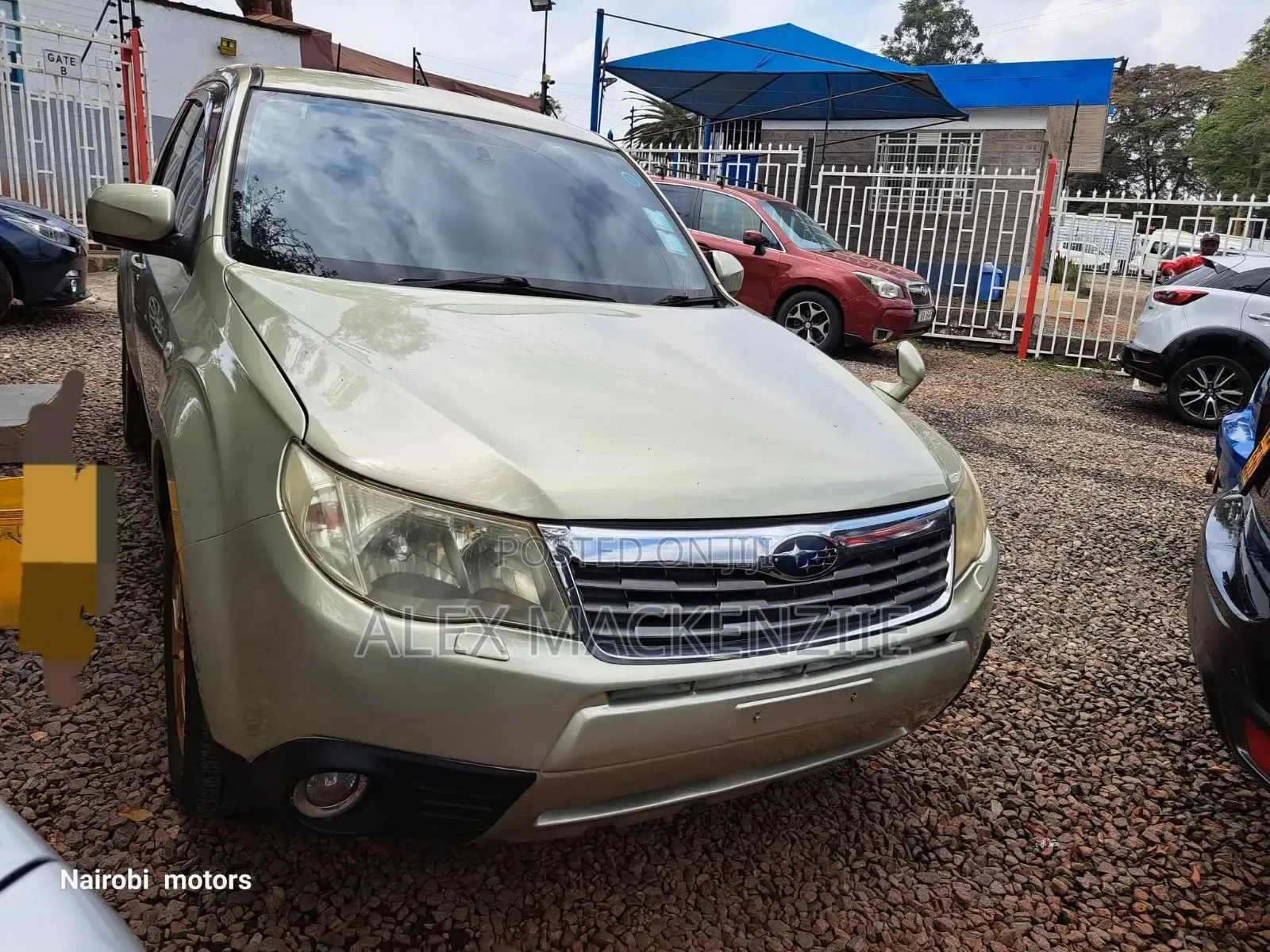 Subaru Forester 2010 Gold