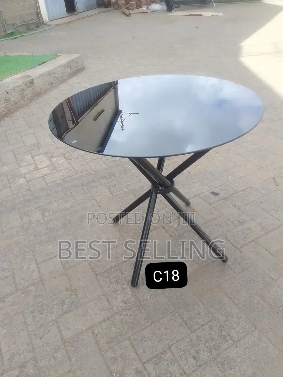 Modern Round Table