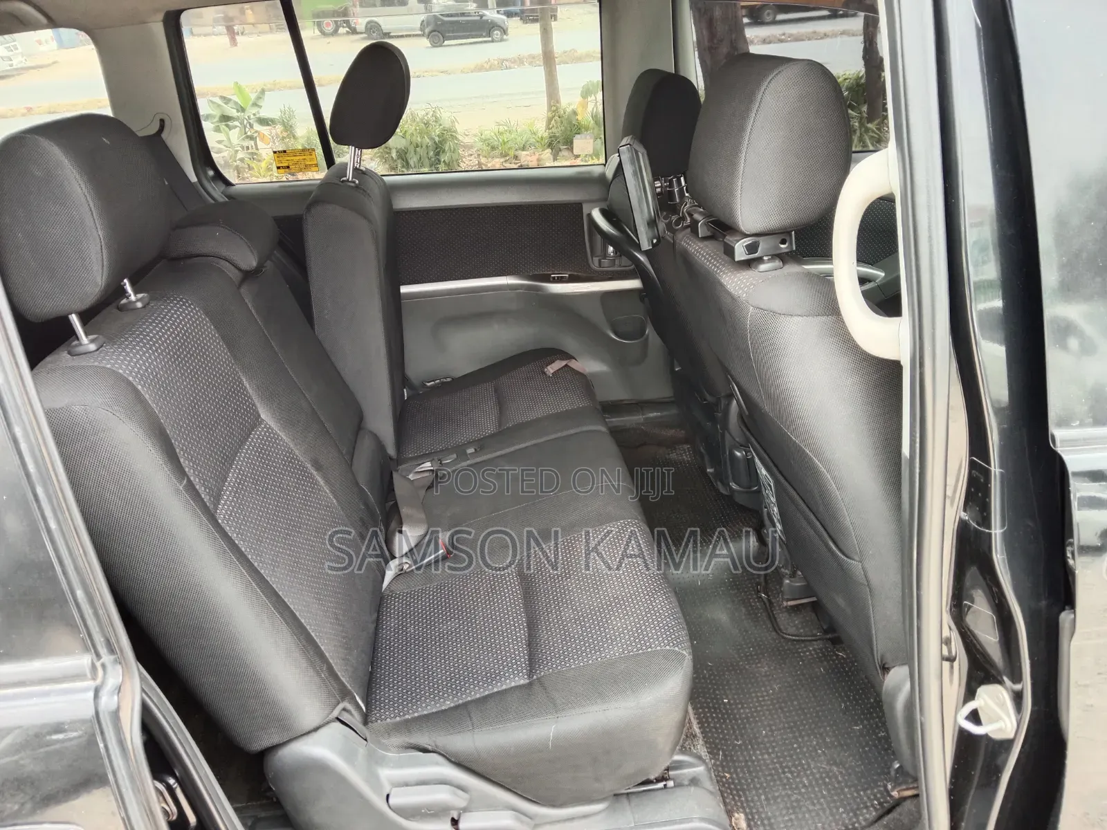 Toyota ISIS 2007 Black
