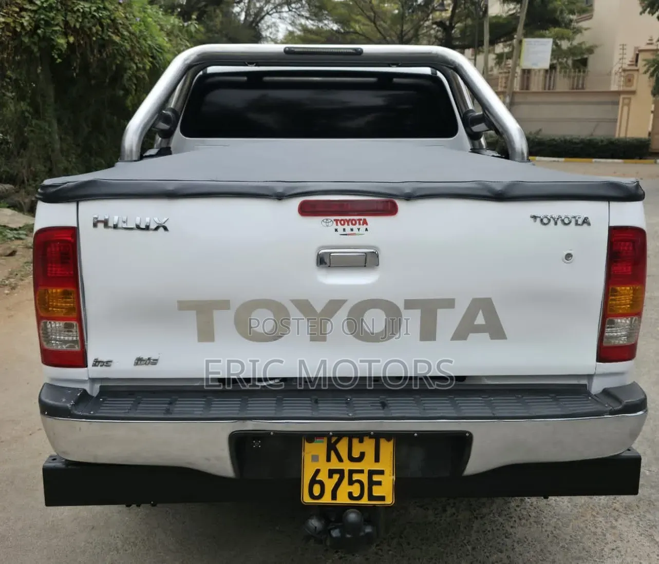 Toyota Hilux 2011 Pearl