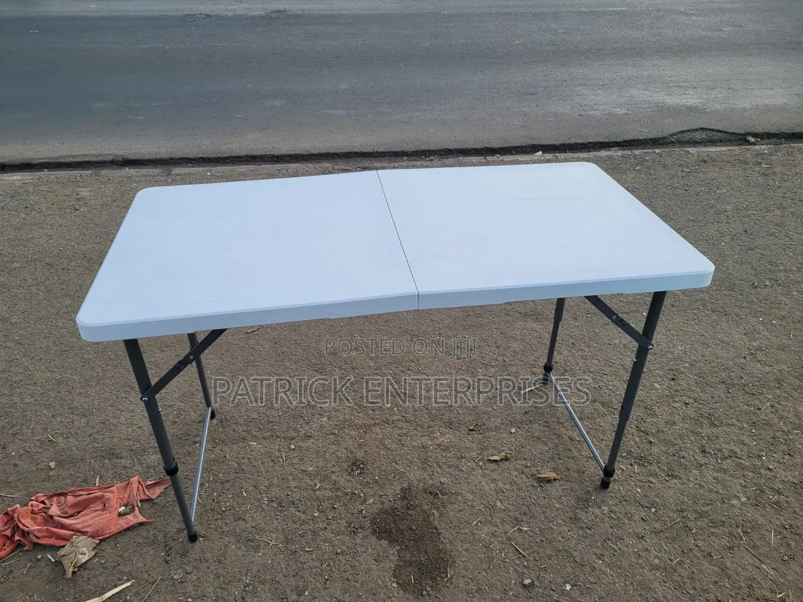 Imported Modern Portable Foldable Table White Color