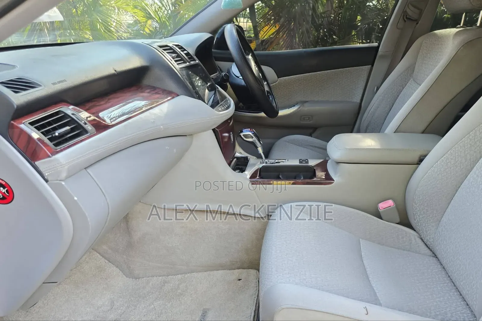 Toyota Crown 2012 Black
