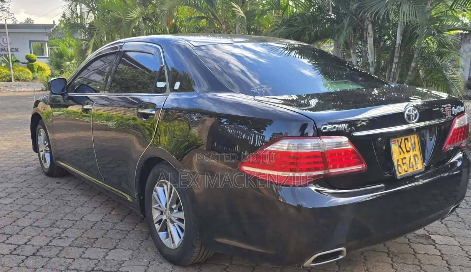 Toyota Crown 2012 Black