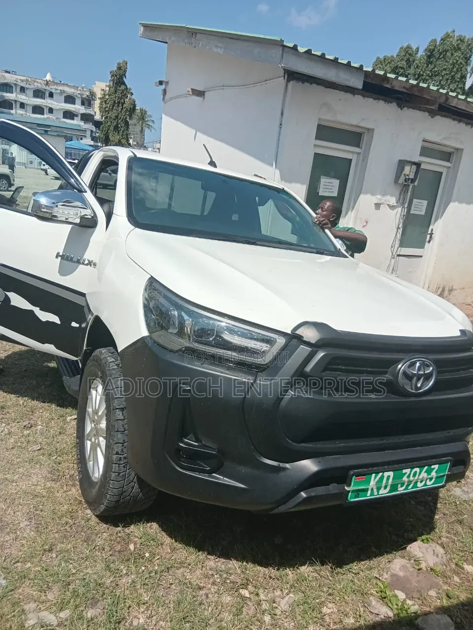 Toyota Hilux 2019 White