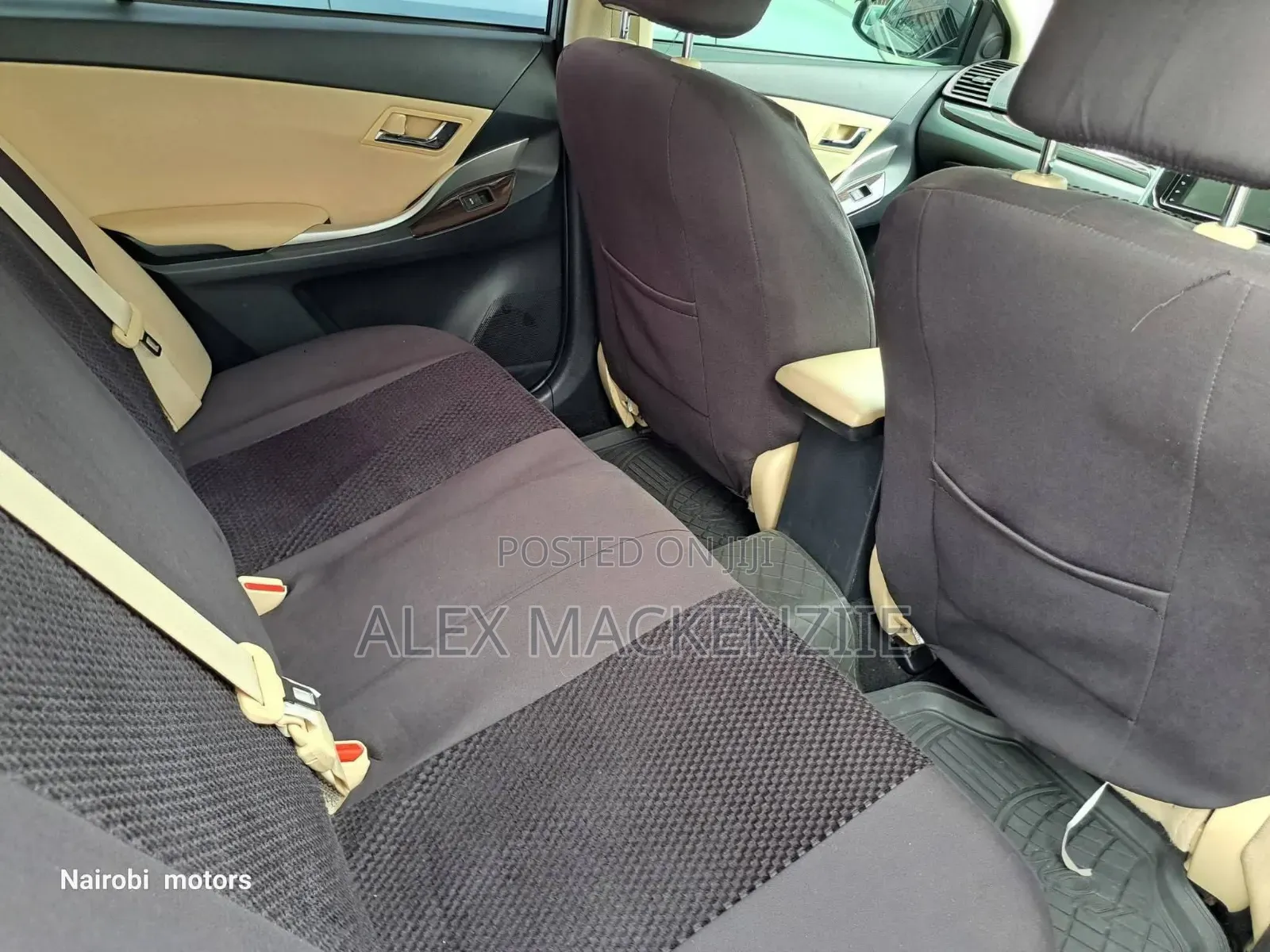 Toyota Premio 2017 Silver
