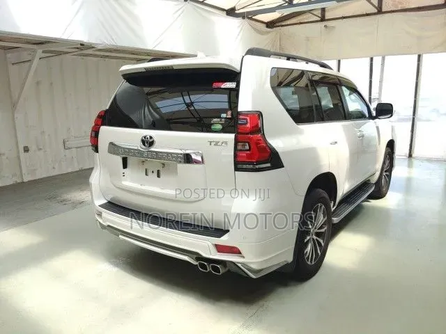 Toyota Land Cruiser Prado 2020 Off white