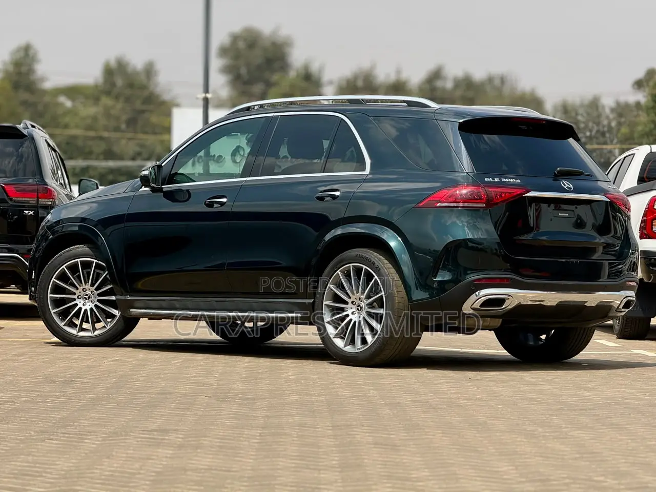 Mercedes-Benz GLE-Class GLE 300d 4MATIC 2020 Green