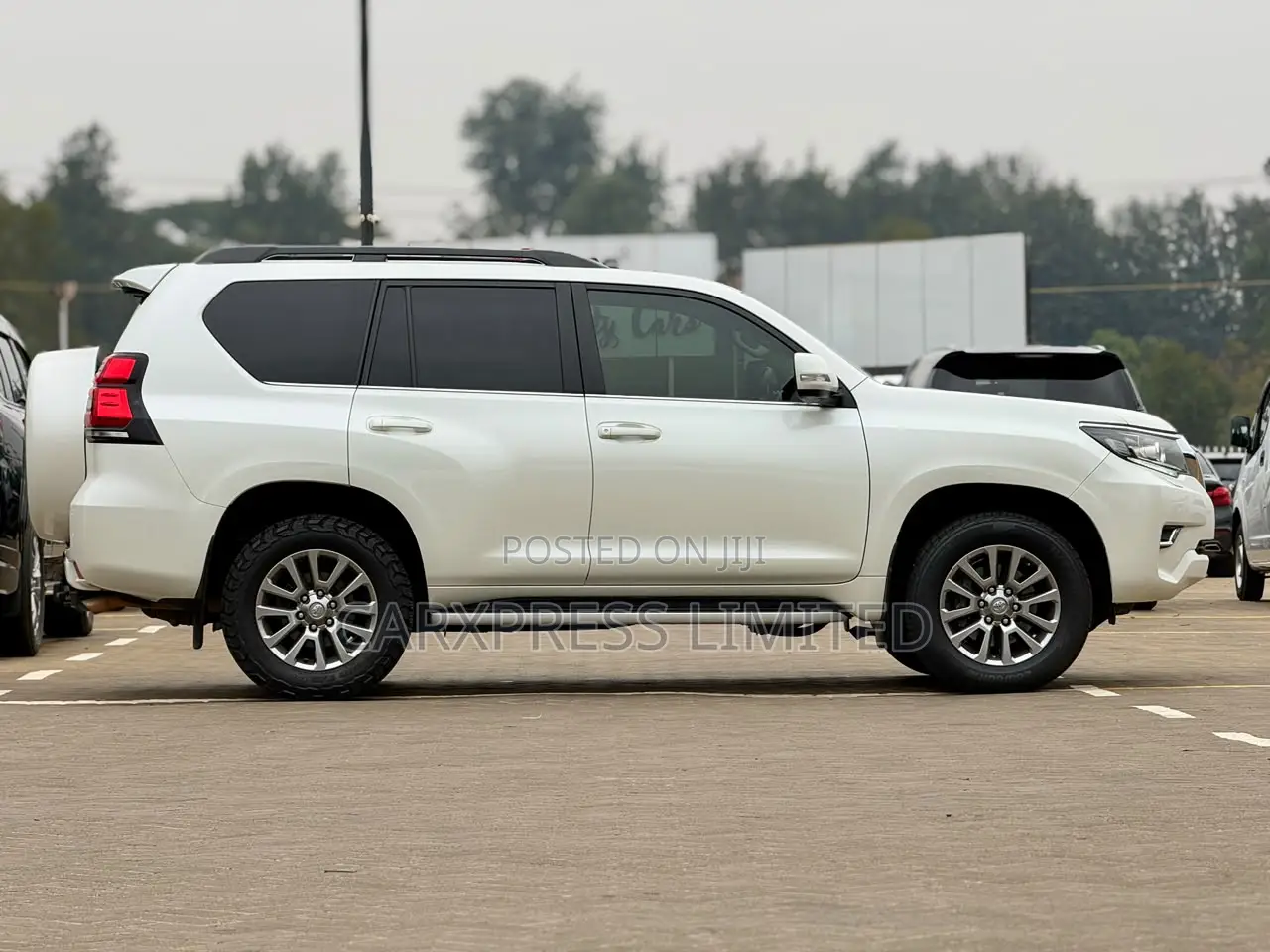 Toyota Land Cruiser Prado 2.8 2020 White