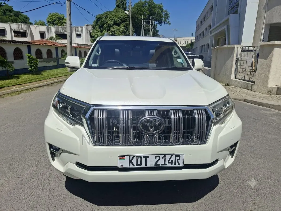 Toyota Land Cruiser Prado 2021 Off white