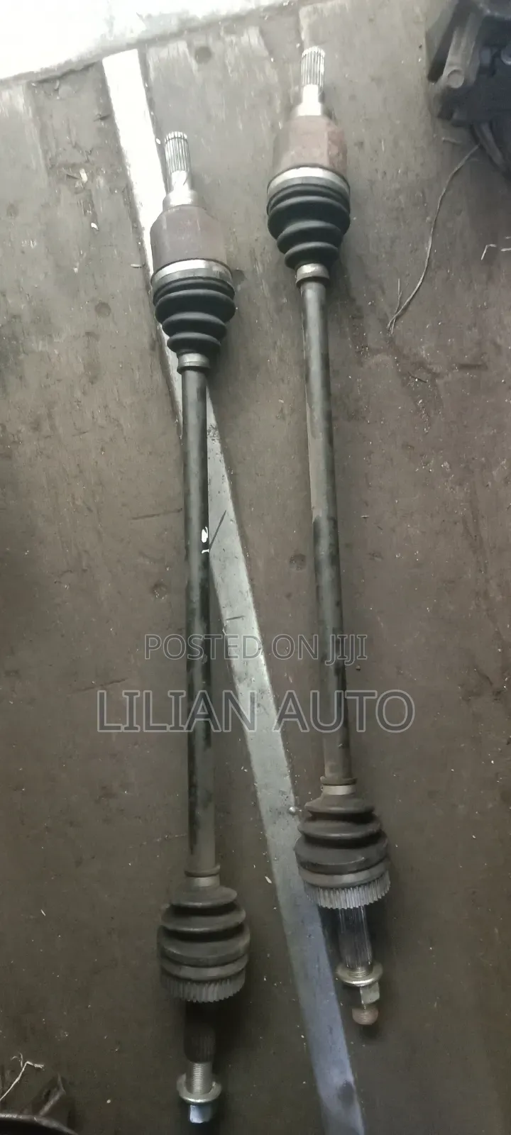 Nissan Extrail NT30 Rear Shaft