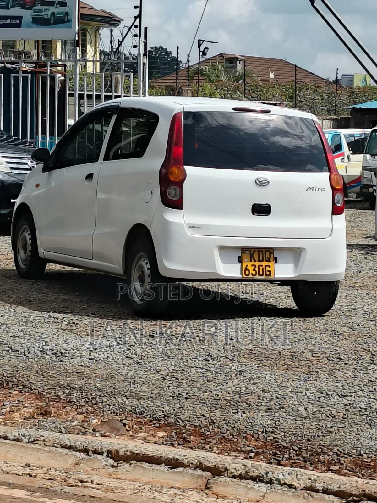Daihatsu Mira 2017 White