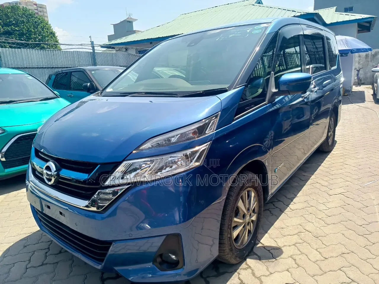 Nissan Serena 2019 Blue