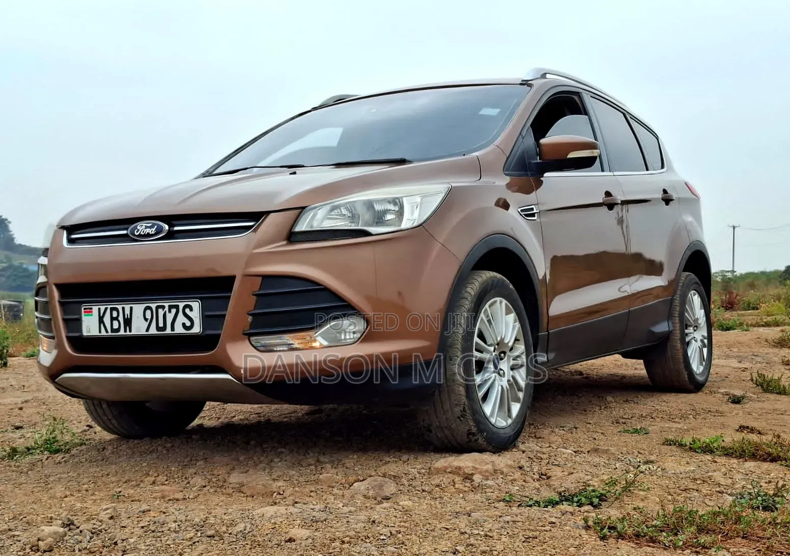 Ford Kuga 2013 Gold