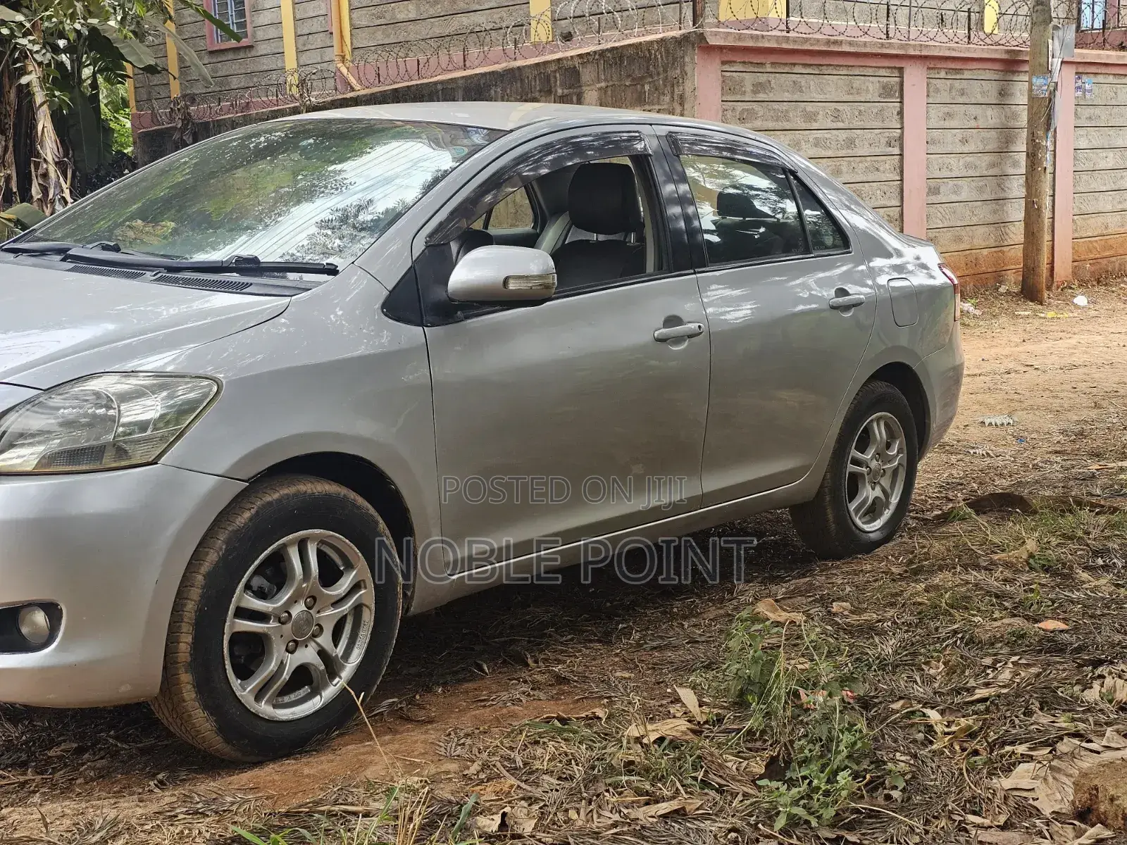 Toyota Belta 2009 Silver