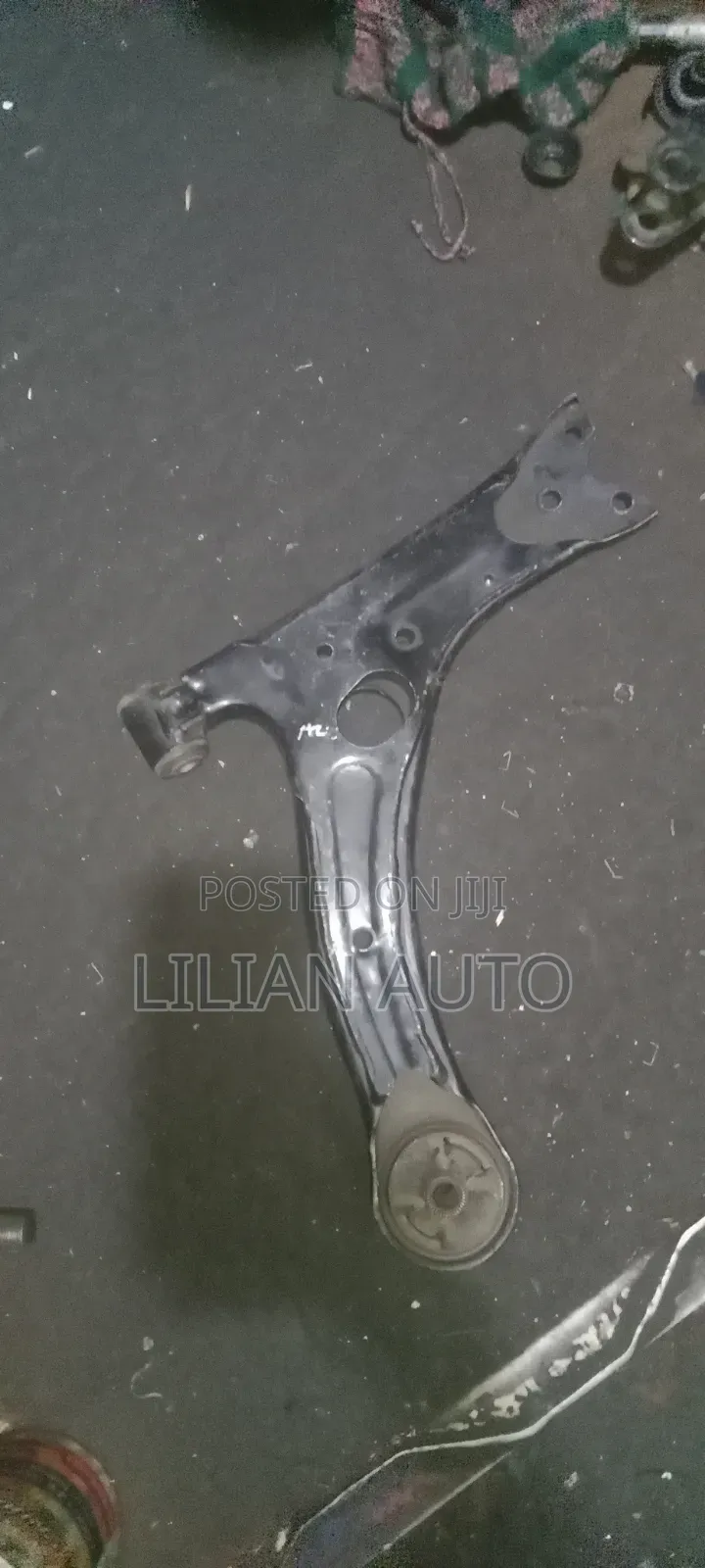 NZE/fielder/premio Control Arm