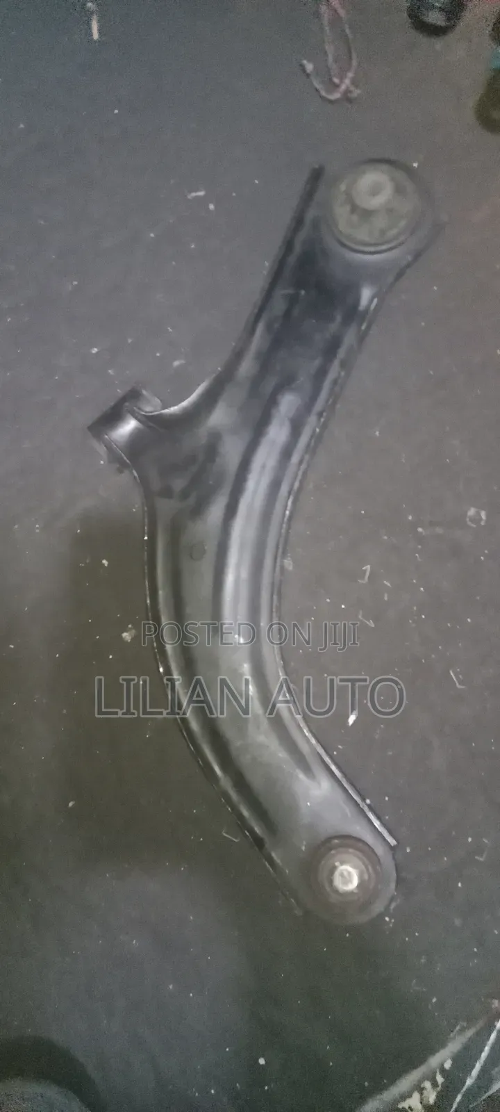 Tiida Control Arm