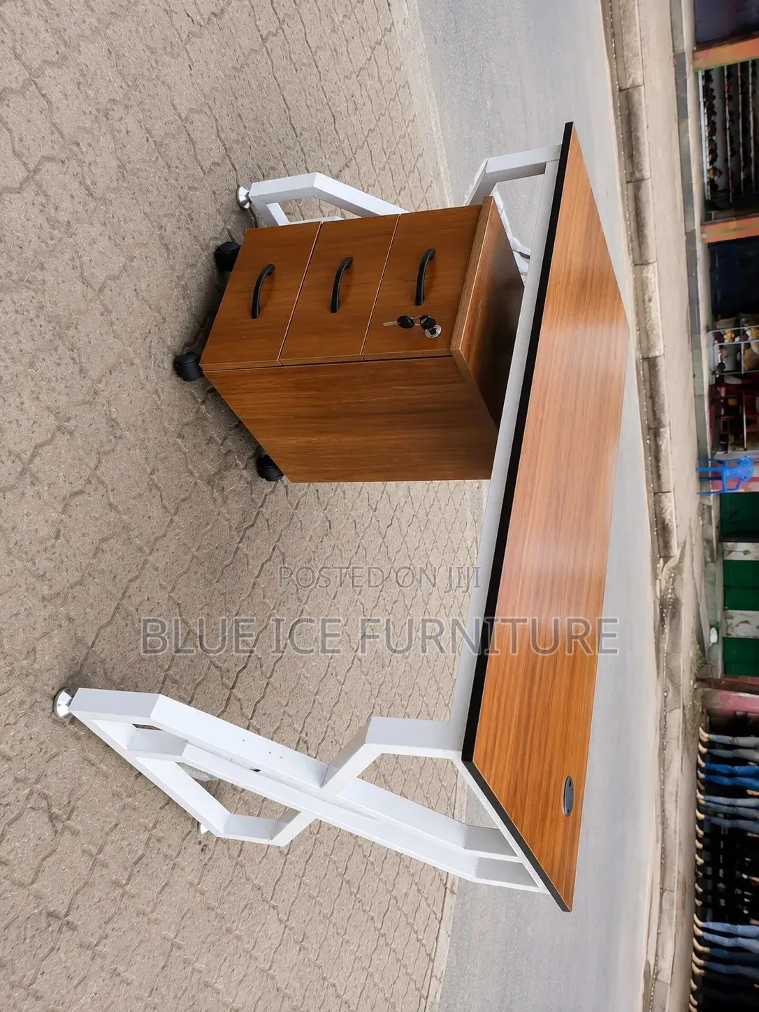 Modern Executive Office Desk With Mobile 3-Drawer Cabinet