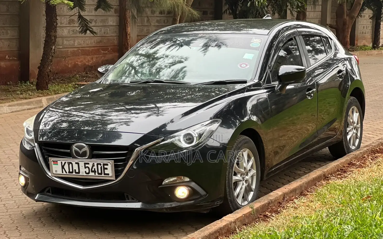 Mazda Axela 2015 Black