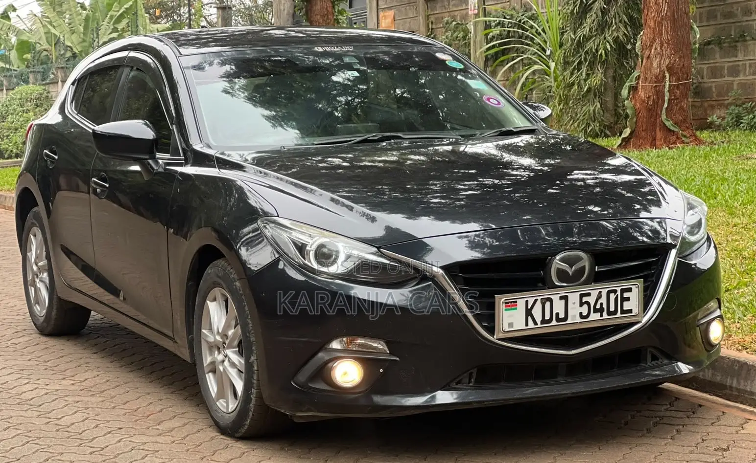 Mazda Axela 2015 Black